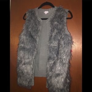 Fur/knit vest